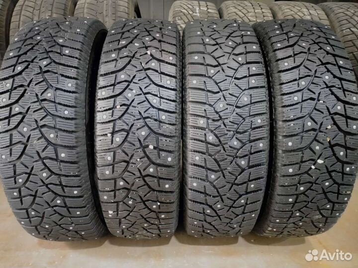 Bridgestone Blizzak Spike-02 185/65 R15 88T