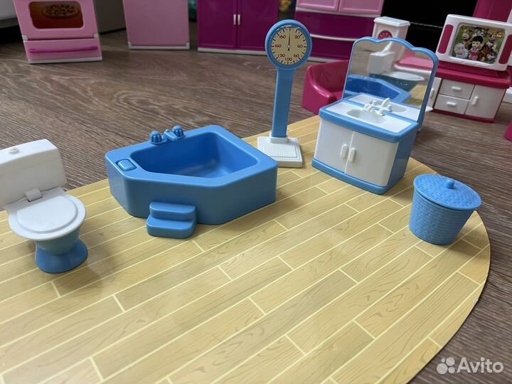 Мебель для кукольного домика