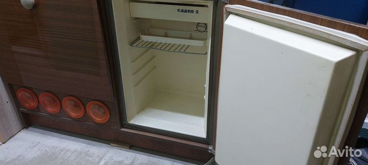 Холодильник бар Садко 2