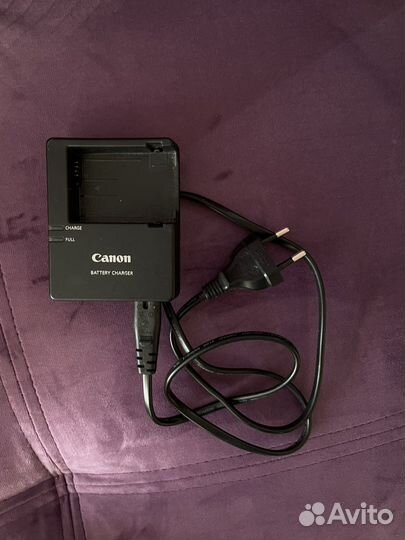 Зеркальный фотоаппарат Canon EOS 650D