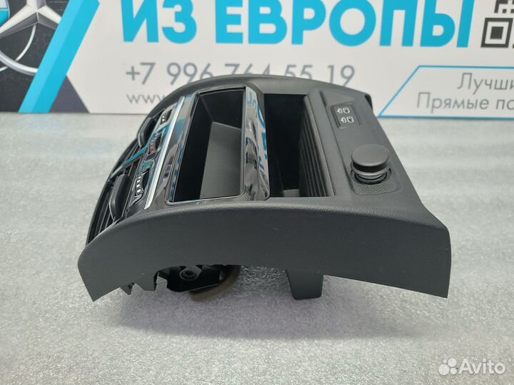 Накладка центральной консоли BMW 5 G30/G31 2019