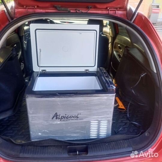Автохолодильник alpicool c40