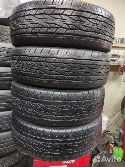 Continental ContiCrossContact LX2 215/60 R17 96T