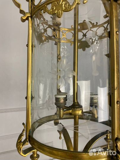 Антикварный фонарь