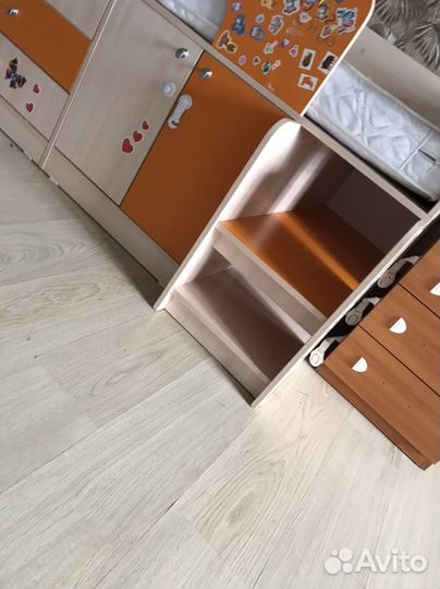 Детская кроватка