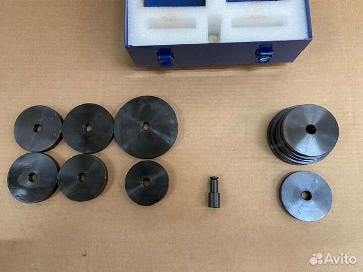 Набор оправок Toyota Subaru новый оригинал