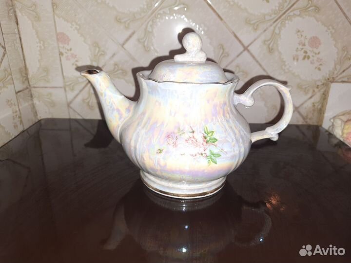 Пиала, чайник заварочный, кувшин, ваза