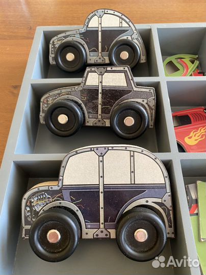 Игровой магнитный набор Comic cars ItsImagical