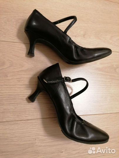 Туфли для бальных танцев