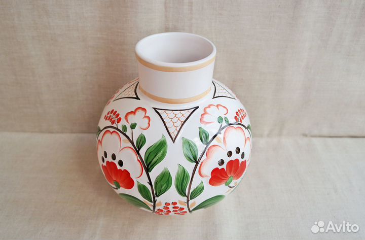 Ваза. Цветы, ягоды. Фаянс. Роспись