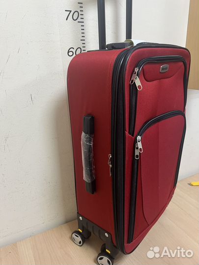 Новый средний Чемодан на 4 Колесах Арт.2857