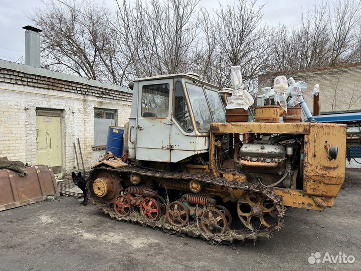 Продаю трактор Т-150 гусеничный по запчастям
