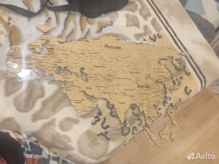 Пробковая карта мира