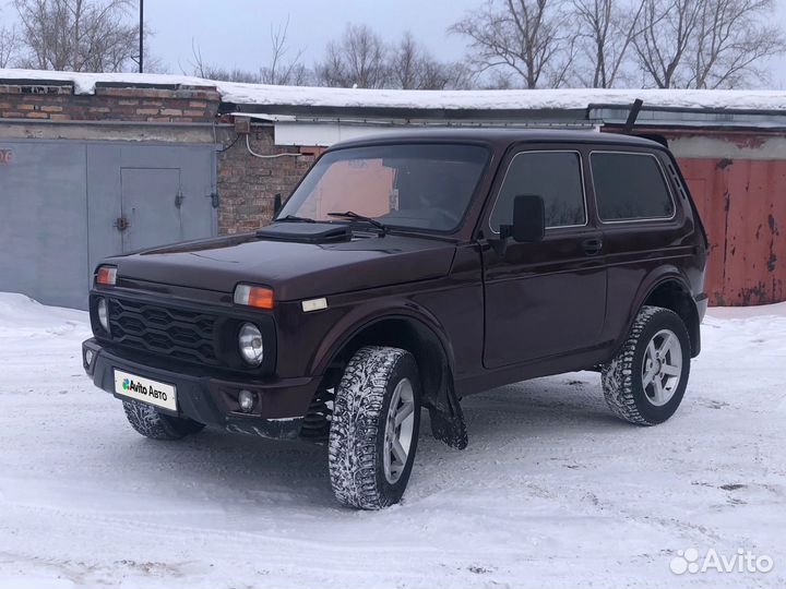 LADA 4x4 (Нива) 1.7 МТ, 2009, 200 000 км