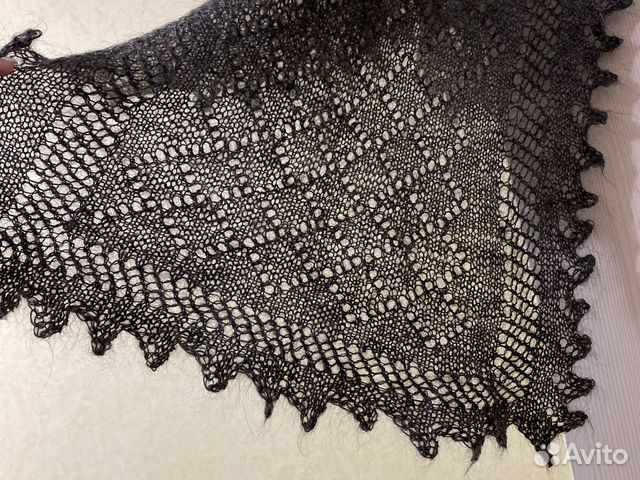 Вязаный шарф из козьего пуха