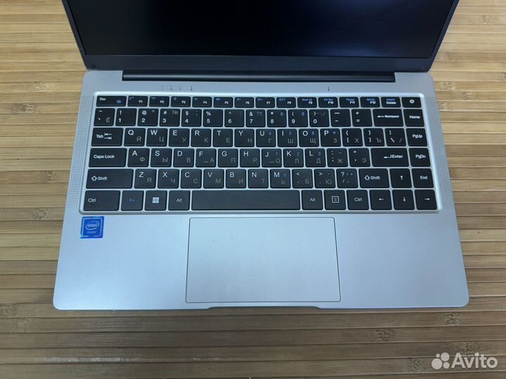 Современный тонкий, быстрый ноутбук 14