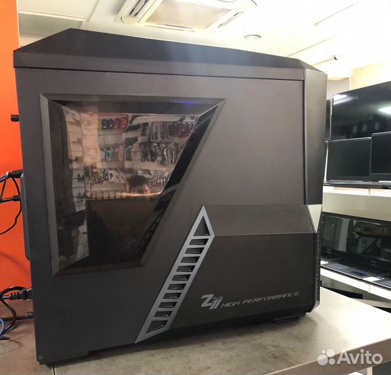 Asus/i5 4460/8GB/GTX 1050Ti/1000GB