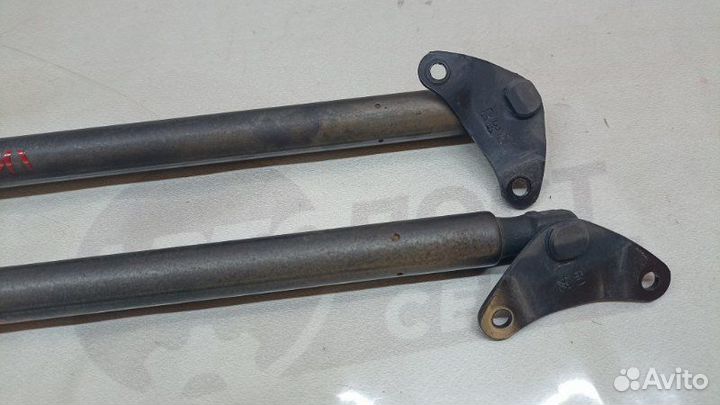 Амортизатор двери багажника Volkswagen Tiguan 5N1