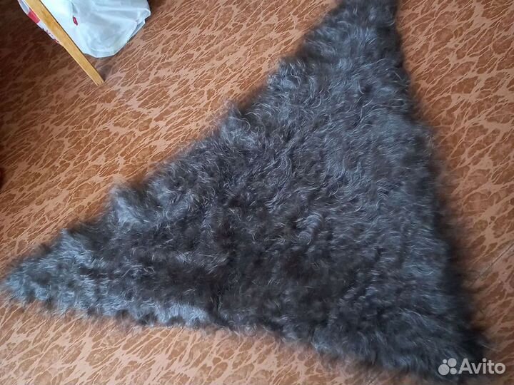 Косынка пуховая новая