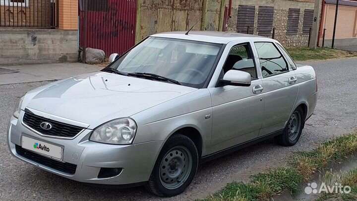 LADA Priora 1.6 МТ, 2011, 200 000 км