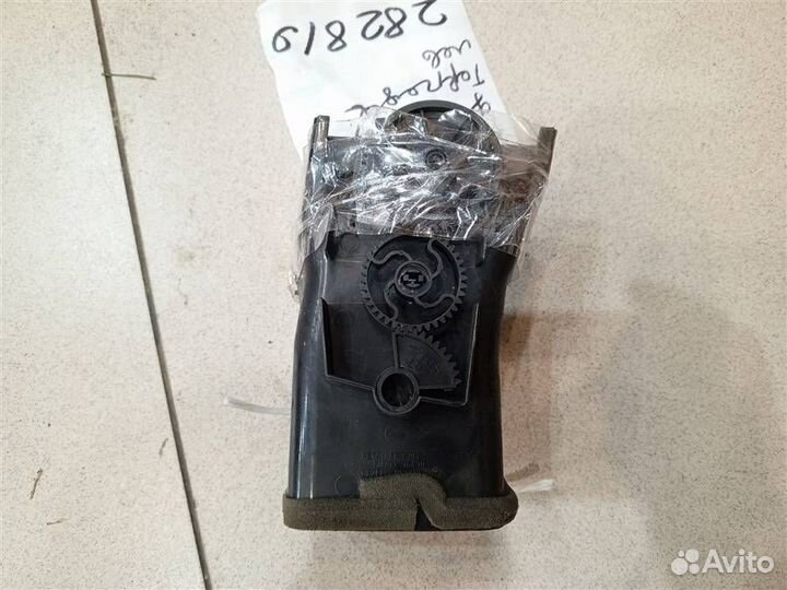 Дефлектор воздушный левый Toyota Camry XV40 2006