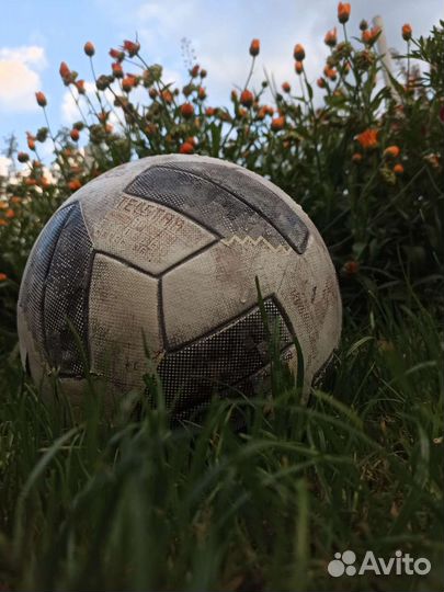 Футбольный мяч adidas telstar fifa 2018