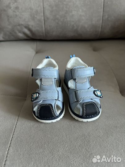 Детские сандалии 20 размер