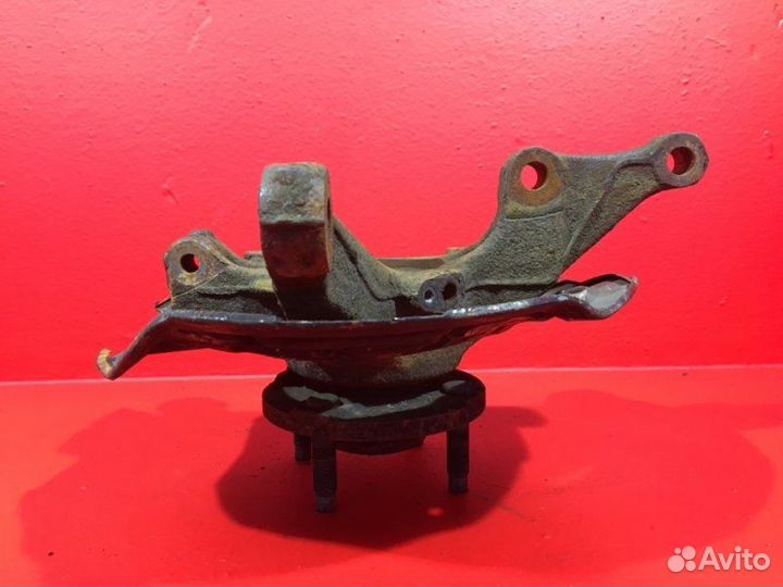 Кулак передний правый Chevrolet Aveo T300 A12XER