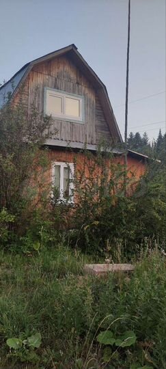 Дом 25 м² на участке 4 сот.