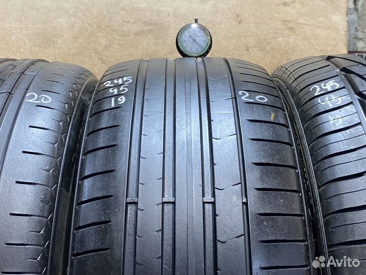 Pirelli P Zero PZ4 245/45 R19