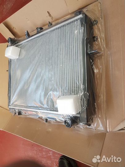 Радиатор основной на mazda bongo SK22 R2