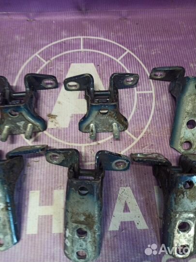 Петля двери Citroen C Crosser EP DW12 2010