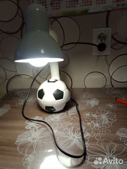 Лампа настольная