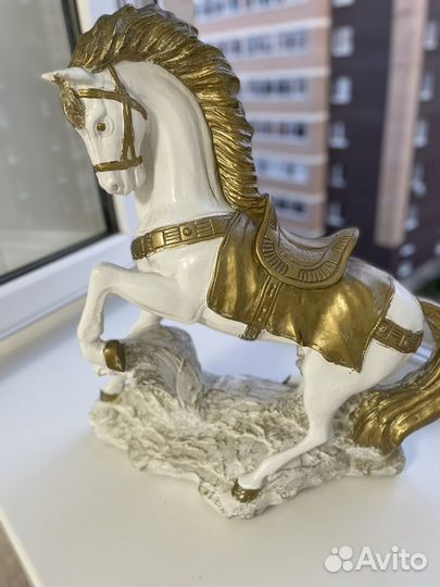 Продам Лошадь Статуэтка Орнамент Статуя