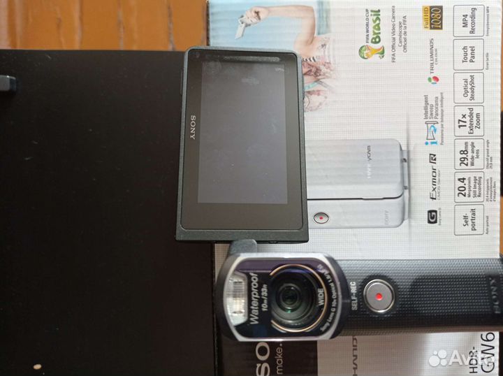 Цифровая видеокамера бу, снимает в воде