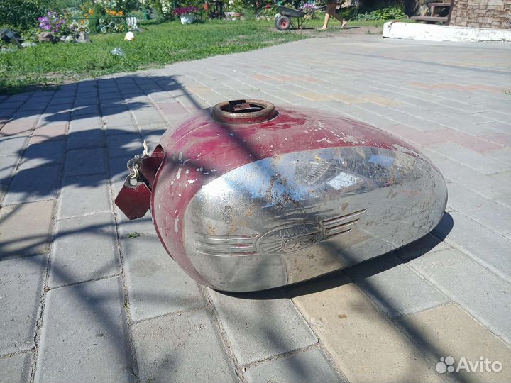 Бензобак Ява старушка