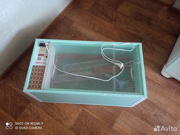 Инкубатор для яиц автоматический