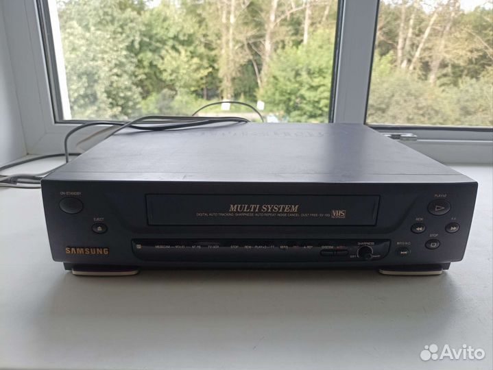 Видеомагнитофон