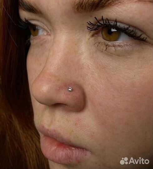 Прокол носа пирсинг