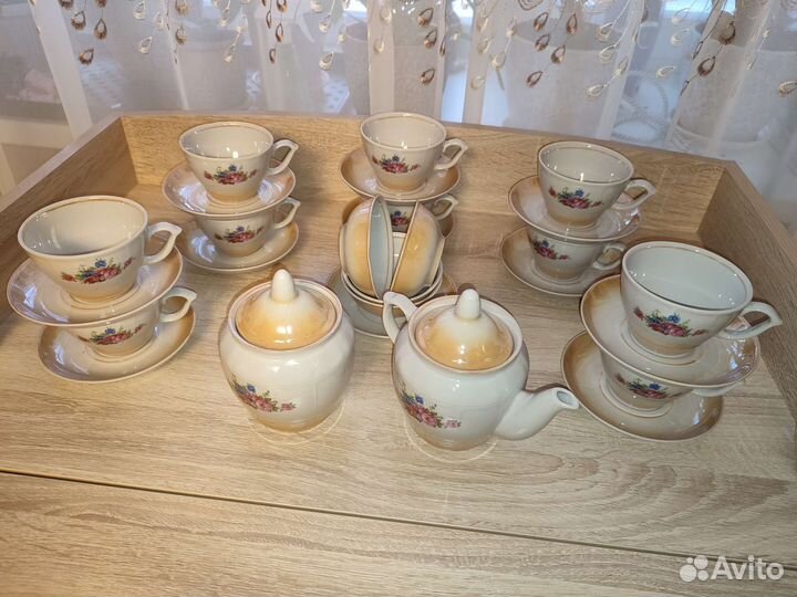 Чайный сервиз на 12 персон