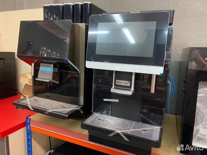 Кофемашина Dr.Coffee Coffeebar Plus