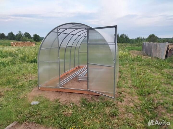 Теплица арочная