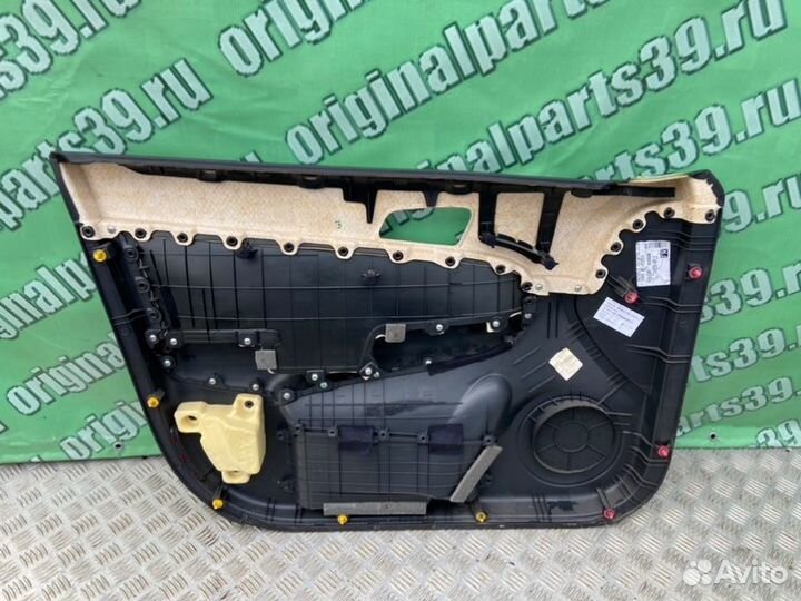 Обшивка салона передняя правая Hyundai I30 1 FD