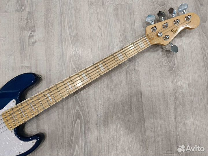 Бас гитара реплика fender 5 струн