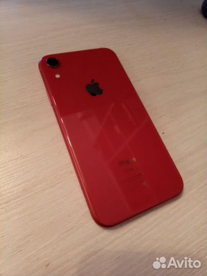 iPhone XR 64gb red