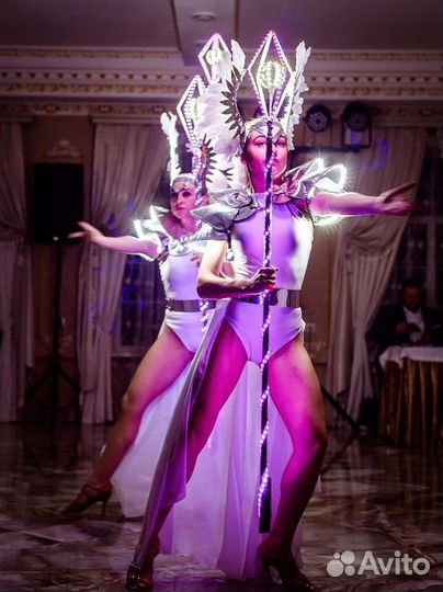 Артисты на праздник