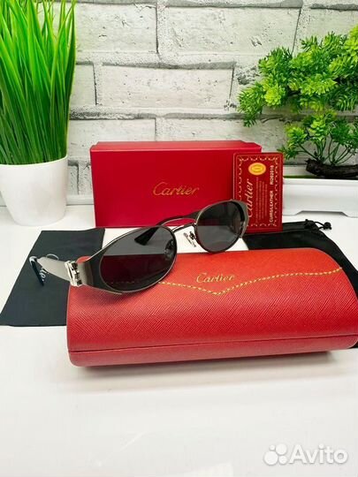 Солнцезащитные очки женские cartier