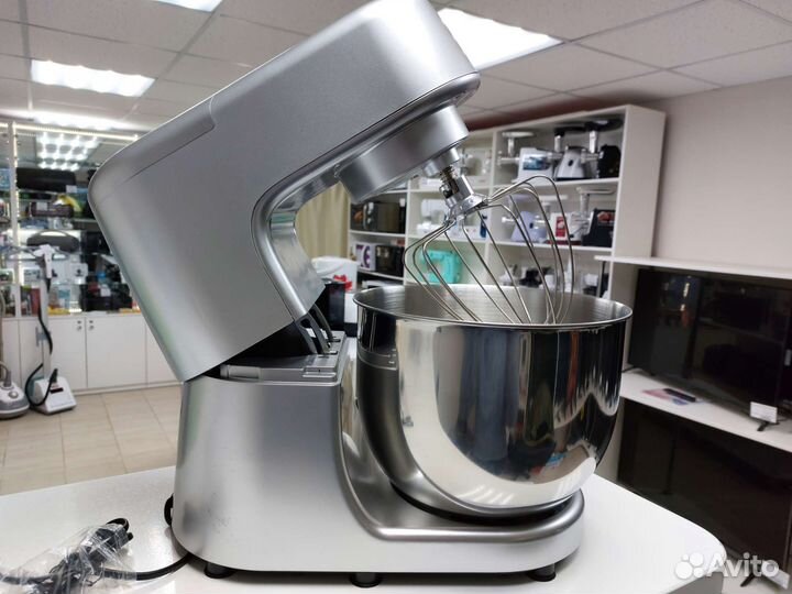 Миксер планетарный Starwind 1600Вт/7л Новый