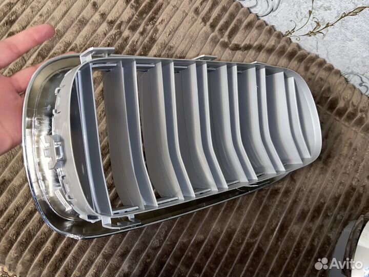 Решетка радиатора от X5 и зарядное уст. для акб