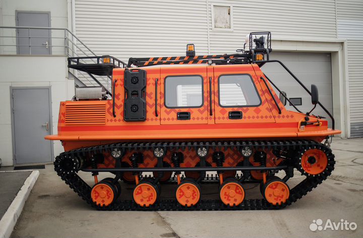 Гусеничный вездеход Пластун 